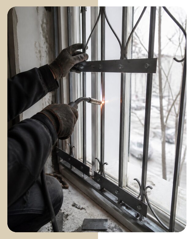Усиление оконных решеток с выездом мастера под ключ в Мичуринске
